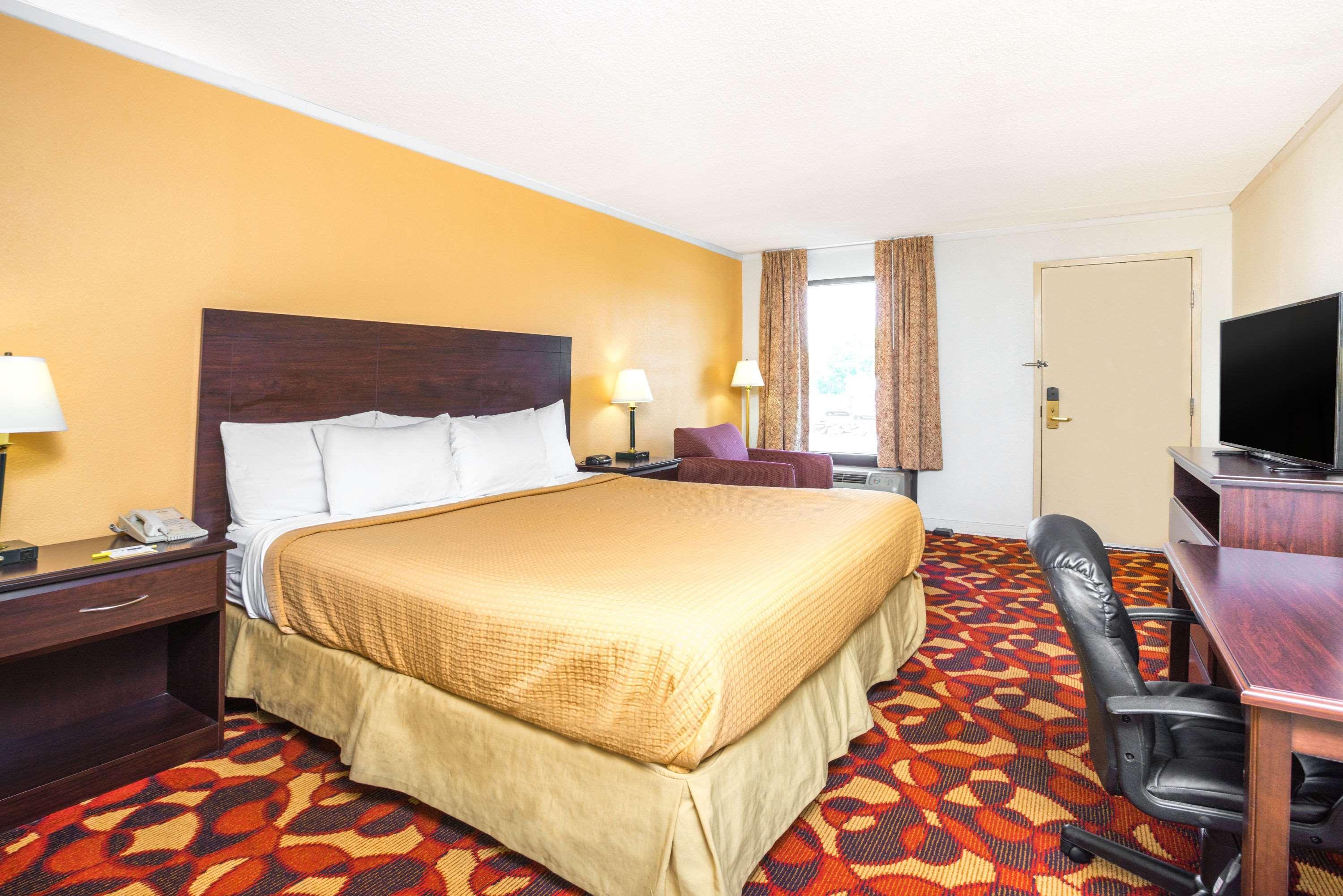Days Inn By Wyndham Salem Kültér fotó